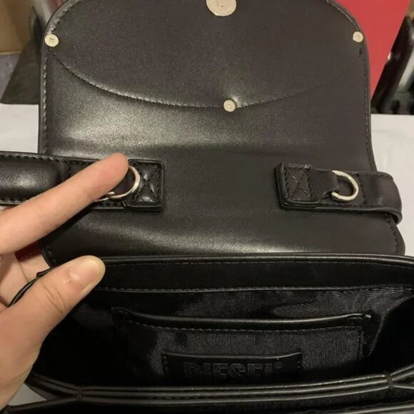 Diesel 1DR Shoulder Bag - Picture 3 of 5